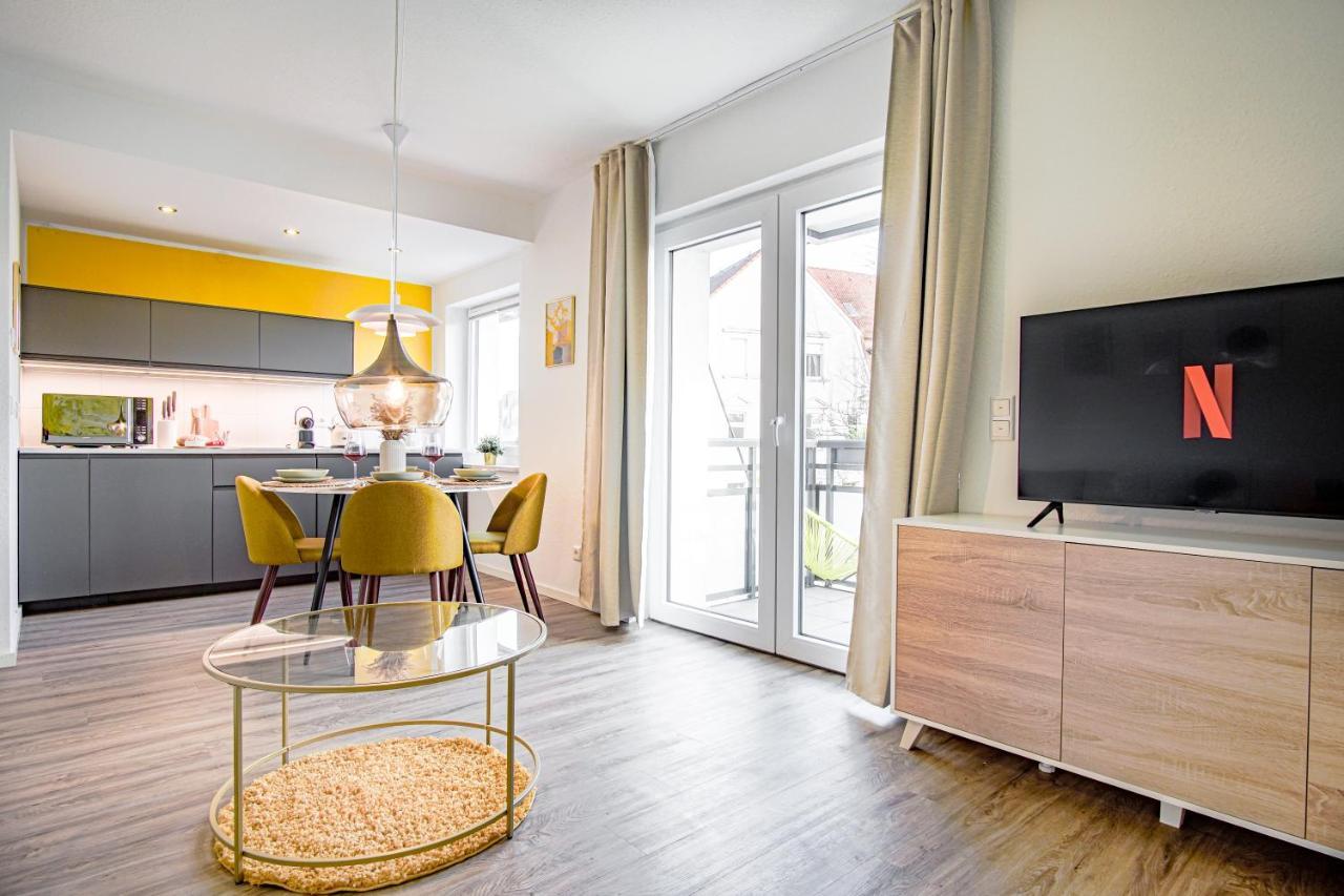Homefy Come-Together Apartment - Balkon - Aufzug - Free Parking - Smart Tvs Essen Esterno foto